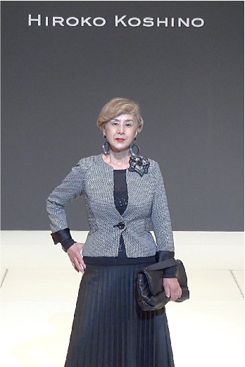 購入アウトレット ファッションショー限定品HIROKO ベージュバック アニマル柄 KOSHINO ショルダーバッグ