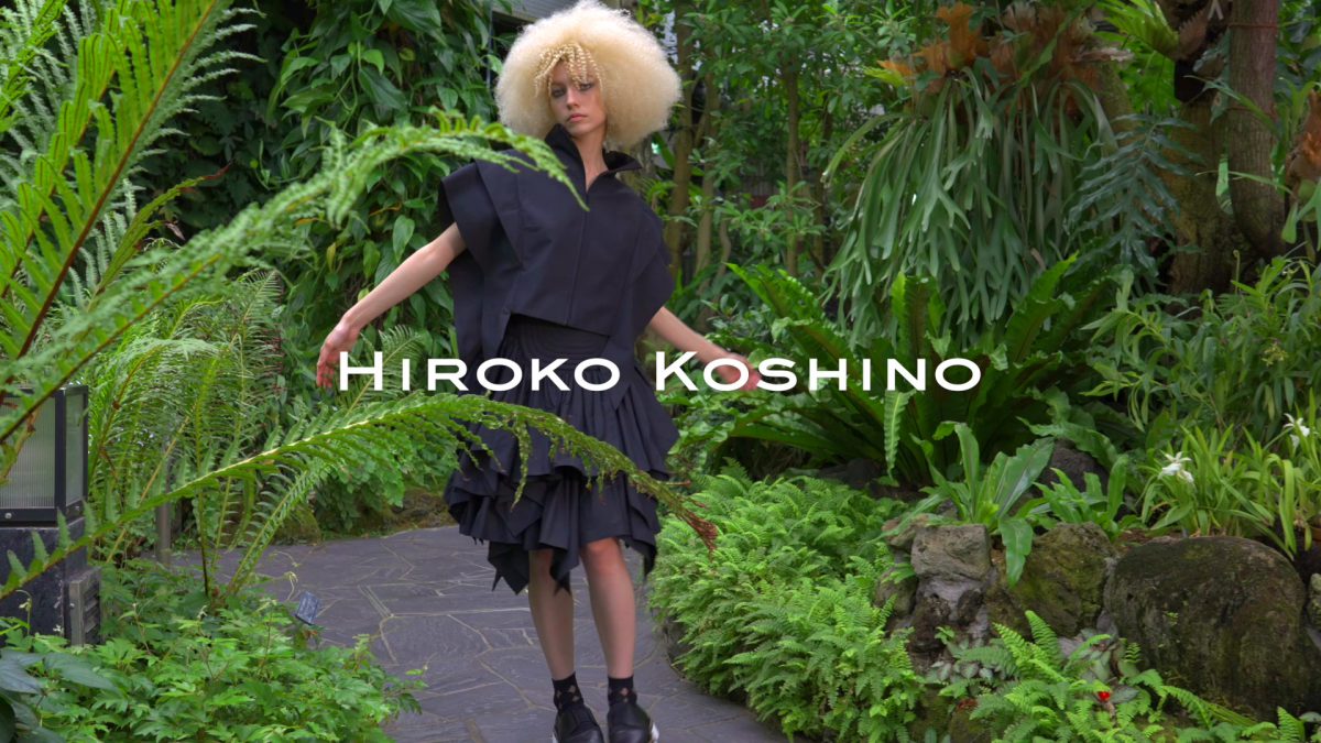 ヒロココシノHIROKO KOSHINO✨美品✨2WAYジャケット　毛100% セール】 マットフェイスタフタデザインジャケット （トレンチ